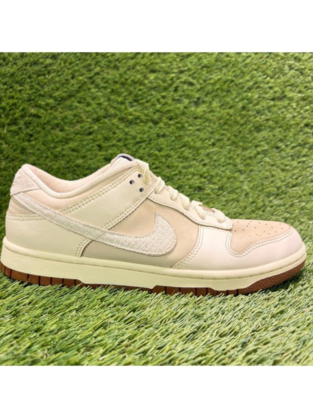 Nike Dunk Low Mens Size 7.5 Pearl White Ivory Athletic Leather Shoes Sneakers